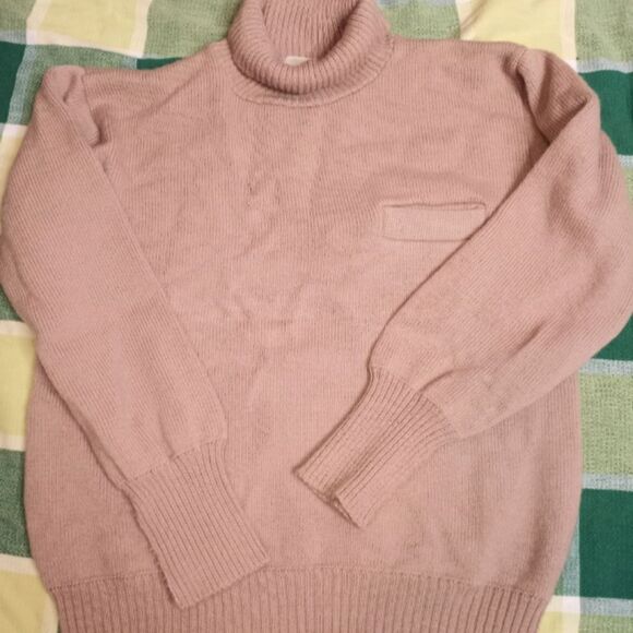 Philippine Knitting Company L 100%Wool Beige LngslvsHighneckPocketHeavy Sweater. - Picture 1 of 7